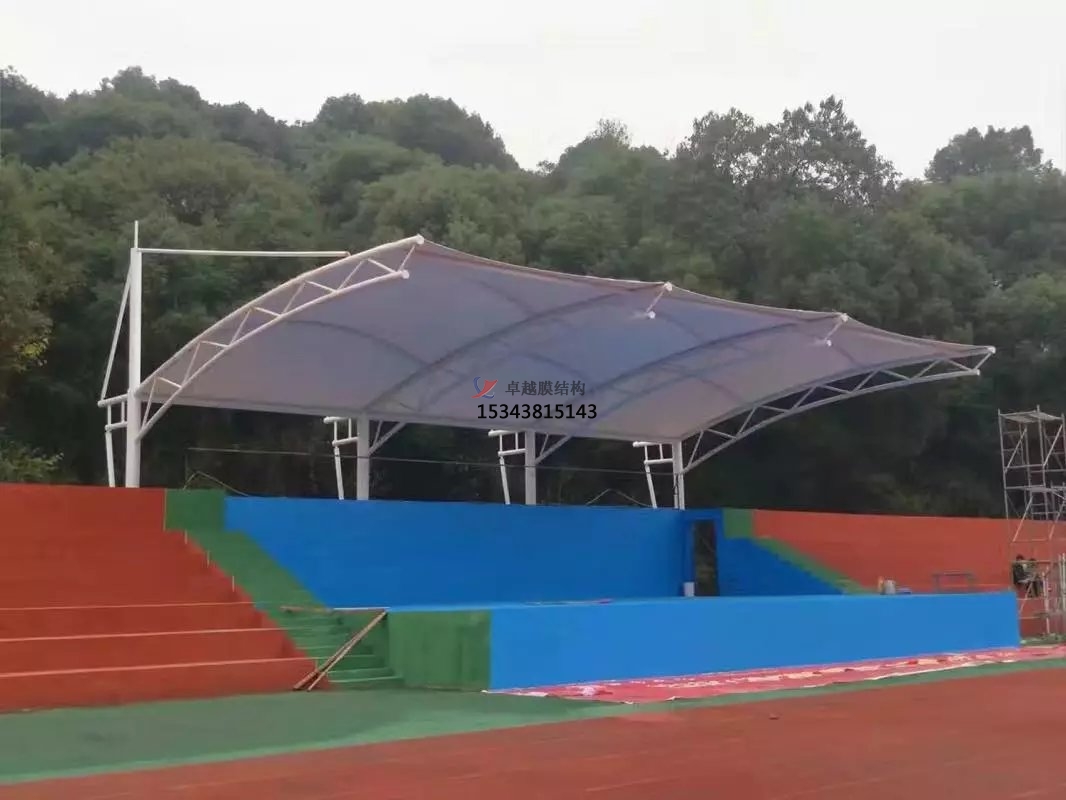 张掖体育场看台顶棚/运动场主席台/风雨操场雨棚生产厂家